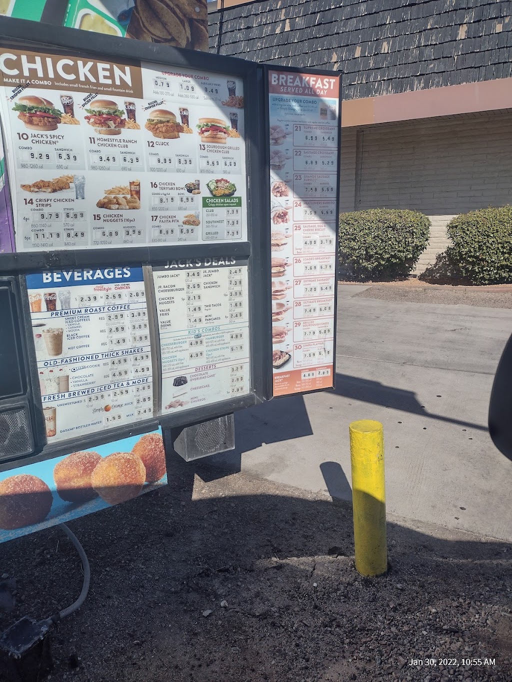 Jack in the Box | restaurant | 750 E Fry Blvd, Sierra Vista, AZ 85635, USA | 5204582666 OR +1 520-458-2666