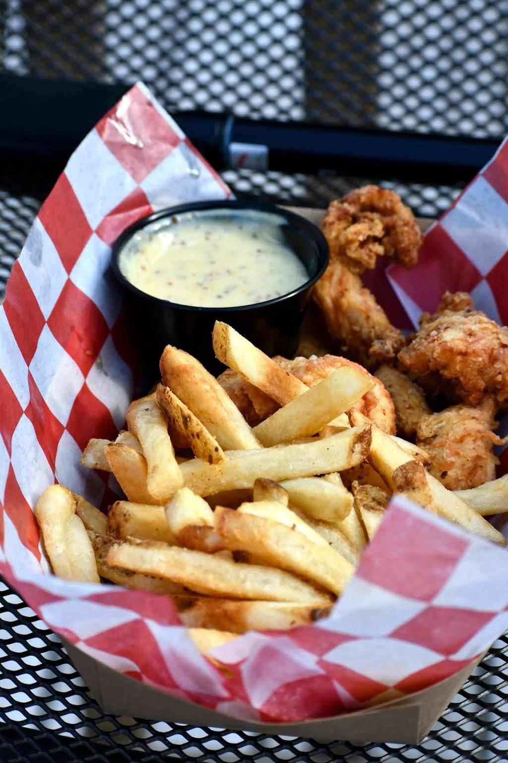 Triple Craft | restaurant | 1 Marina Dr, Alexandria, VA 22314, USA | 7035480001 OR +1 703-548-0001