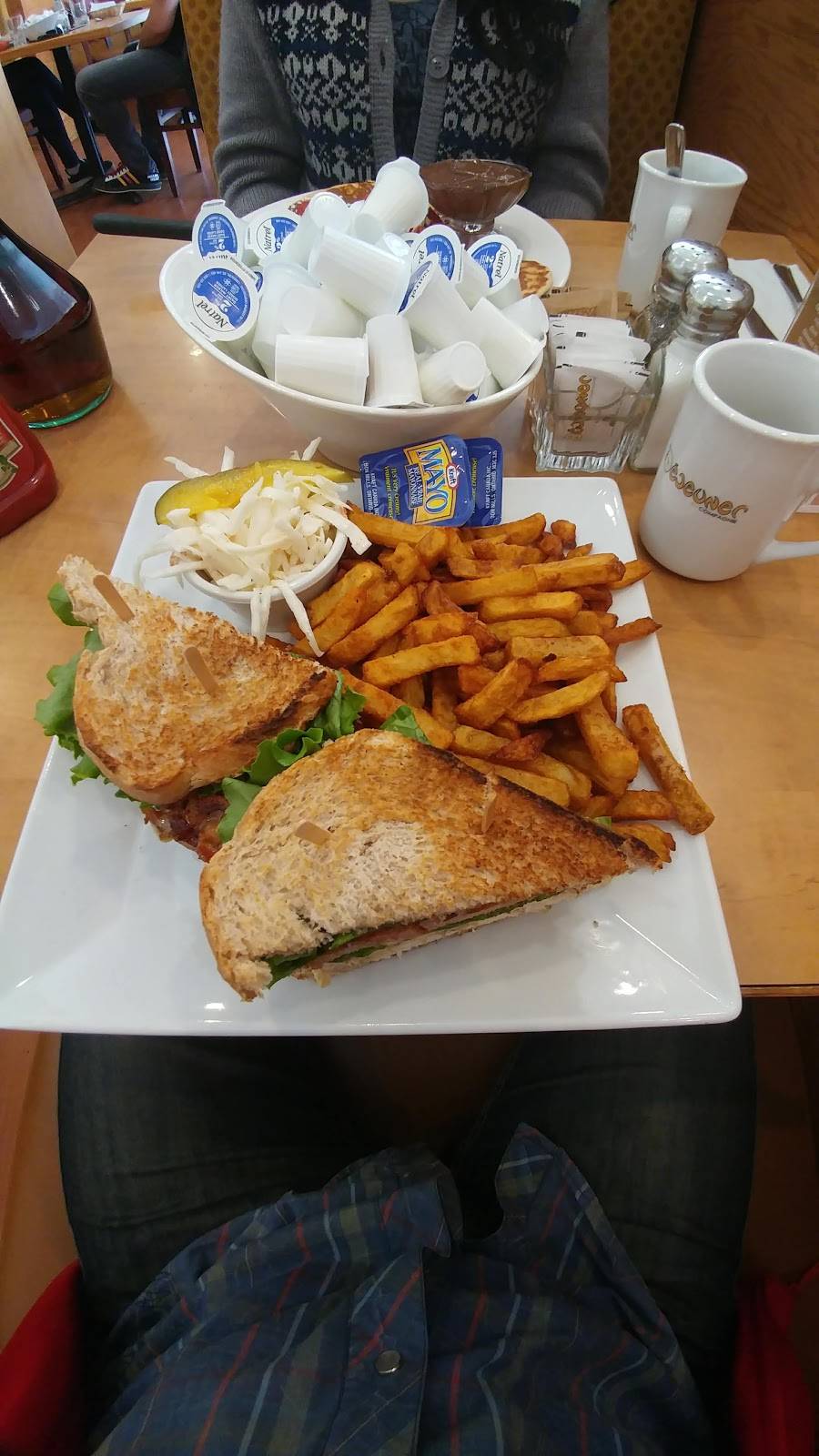 Dejeuner En Compagnie | restaurant | 2143 Chemin Gascon, Terrebonne, QC J6X 4H2, Canada | 4504928444 OR +1 450-492-8444