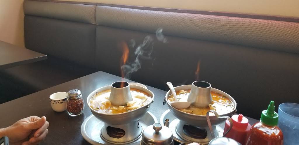 Hart Cs Steak Burger & Thai Food | restaurant | 3171 Ocean Beach Hwy, Longview, WA 98632, USA | 3604256292 OR +1 360-425-6292