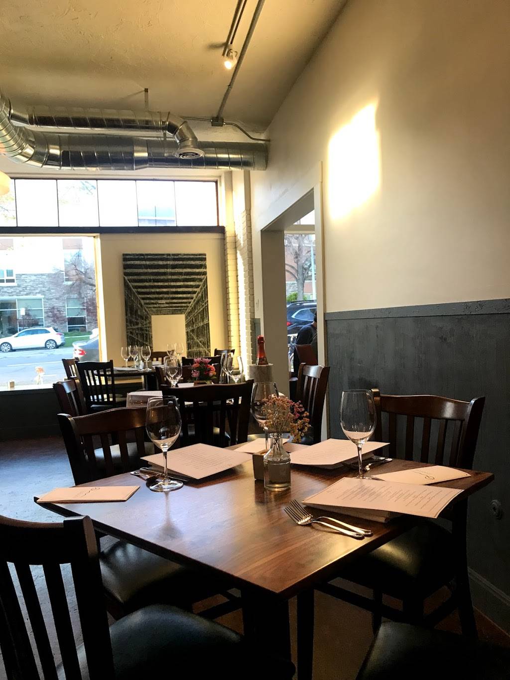 Oquirrh Restaurant | restaurant | 368 E 100 S, Salt Lake City, UT 84111, USA | 8013590426 OR +1 801-359-0426