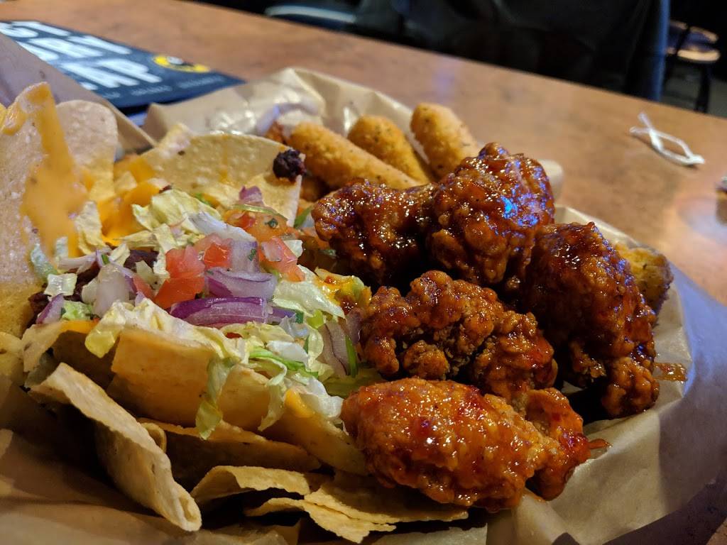 Buffalo Wild Wings | restaurant | 360 Brown St, West Lafayette, IN 47906, USA | 7657431188 OR +1 765-743-1188