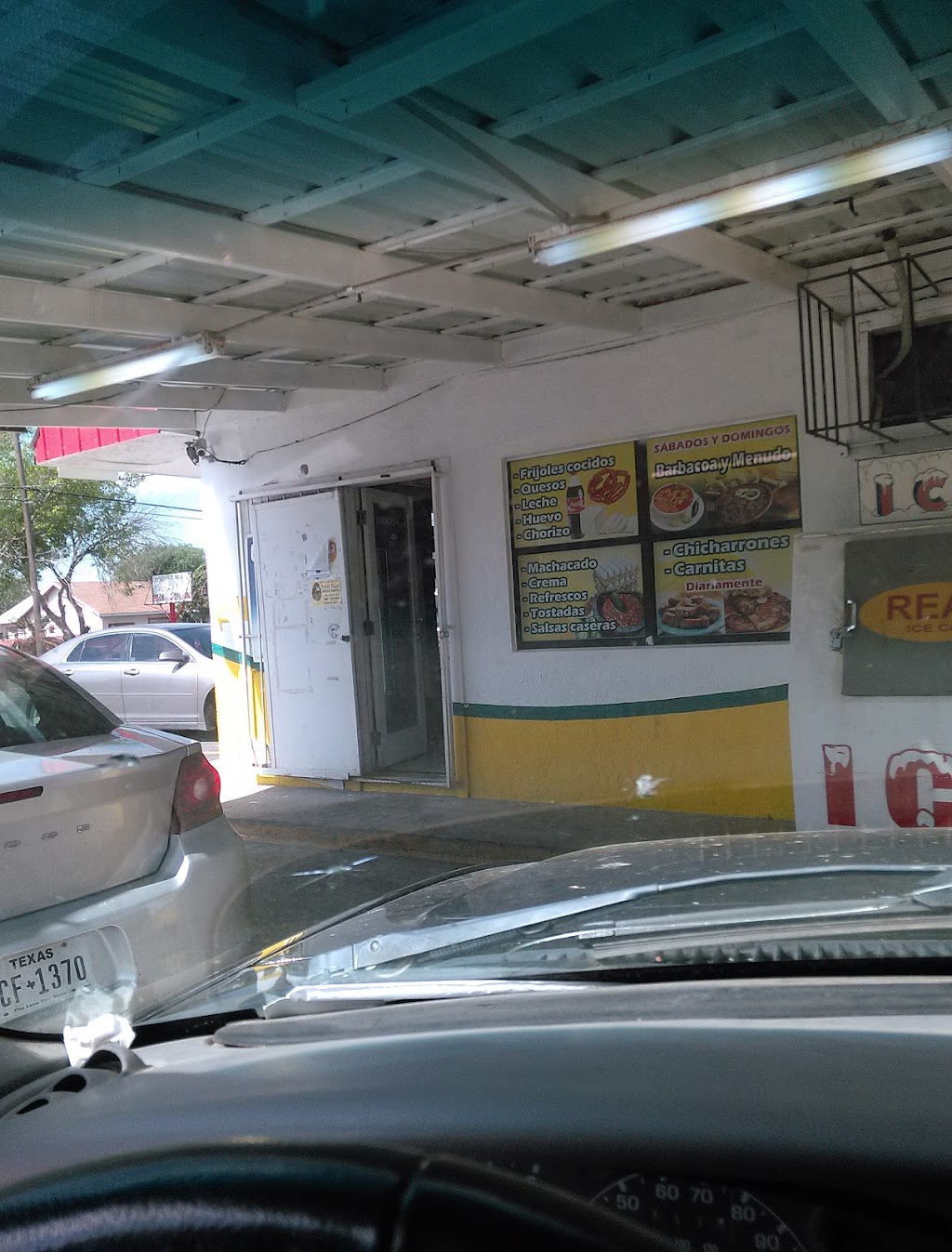 Tortilleria Carmelita | restaurant | 103 N Linda St, Alton, TX 78573, USA | 9565853540 OR +1 956-585-3540