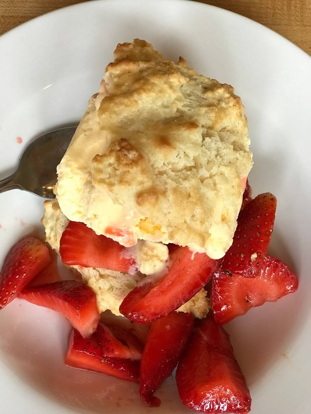 Broomstack Kitchen and Taphouse | restaurant | 172 W Burdickville Rd, Maple City, MI 49664, USA | 2312288869 OR +1 231-228-8869