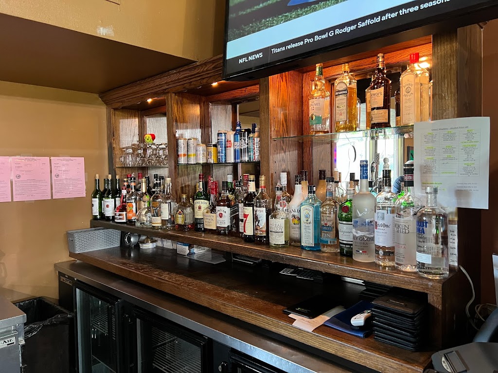 10th hole bar & grill | restaurant | 1456 E Mendocino St Suite b, Altadena, CA 91001, USA | 6267973821 OR +1 626-797-3821