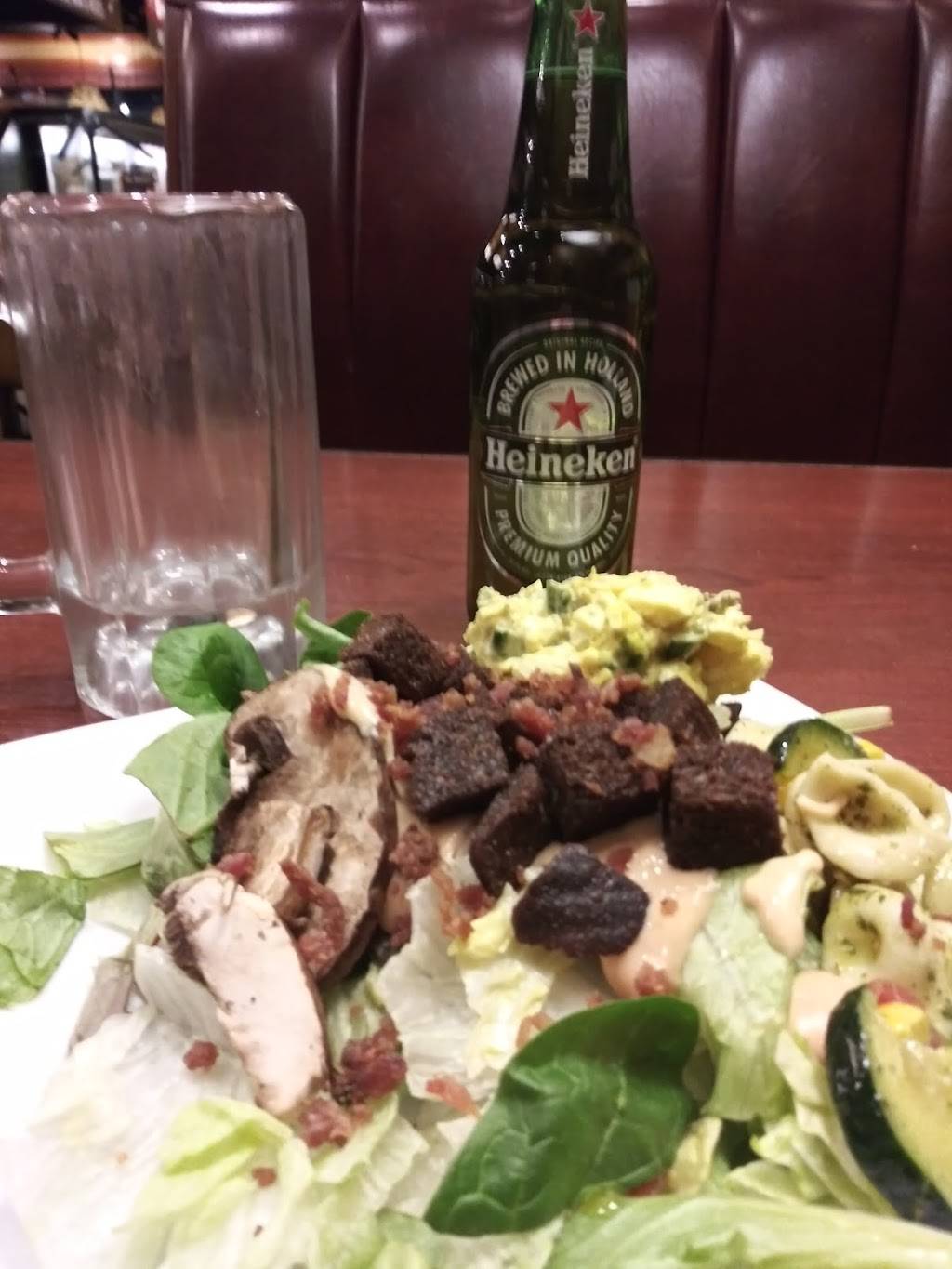 Ruby Tuesday | restaurant | 6898 Sashabaw Rd, Village of Clarkston, MI 48348, USA | 2486252008 OR +1 248-625-2008