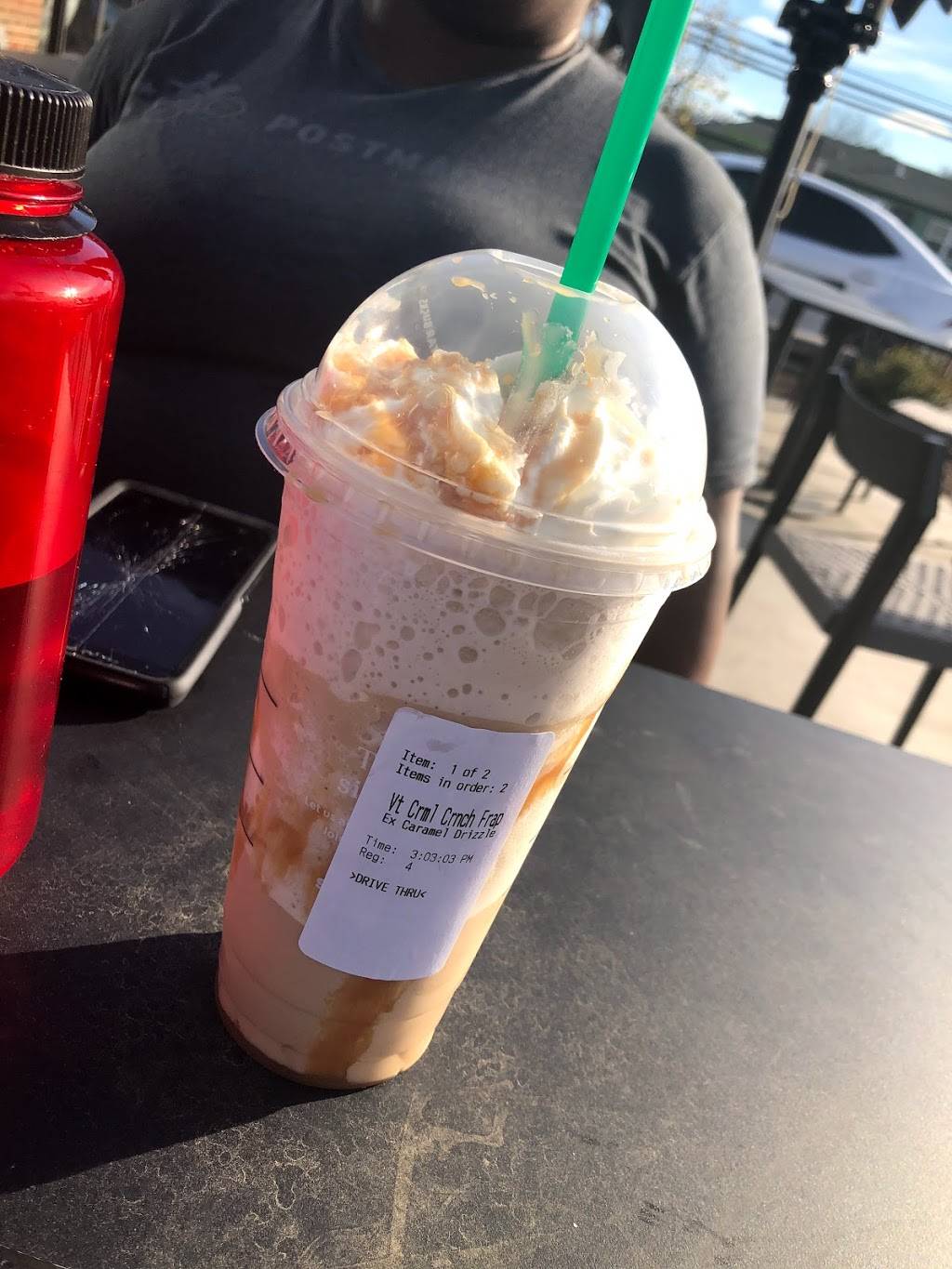 Starbucks | cafe | 2104 Sutterville Rd, Sacramento, CA 95822, USA | 9167093046 OR +1 916-709-3046