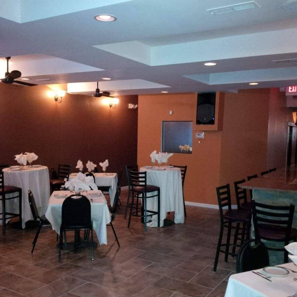 Lilahs Sports Bar Grill & Banquets | restaurant | 14908 Chicago Rd, Dolton, IL 60419, USA | 7084141088 OR +1 708-414-1088