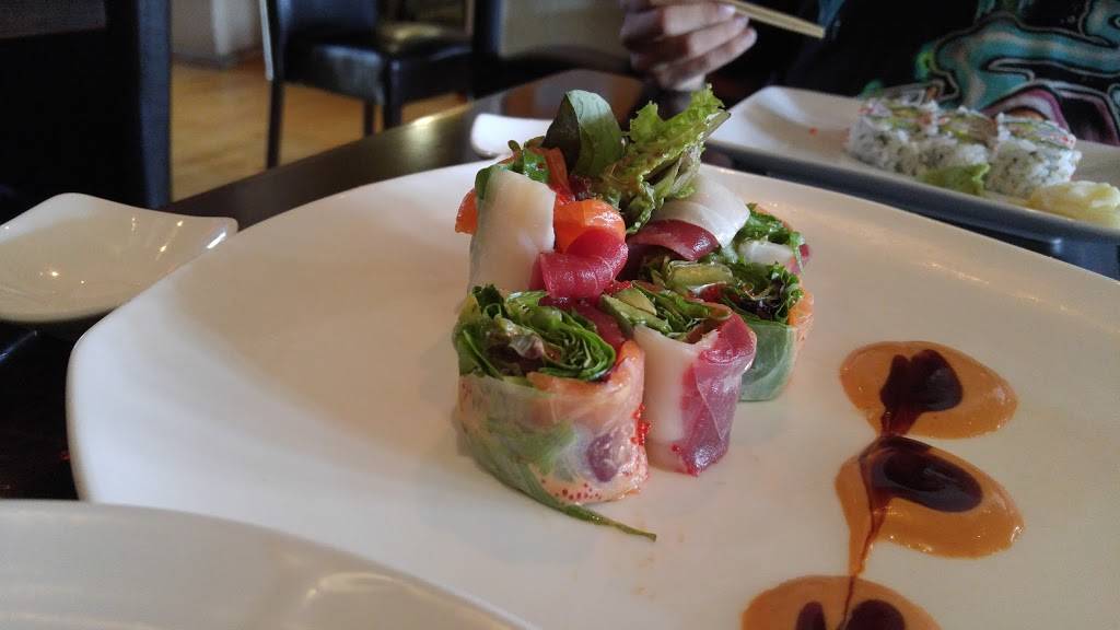 Gari Japanese Fusion Bistro | restaurant | 1019 Great Plain Ave, Needham, MA 02492, USA | 7814558882 OR +1 781-455-8882