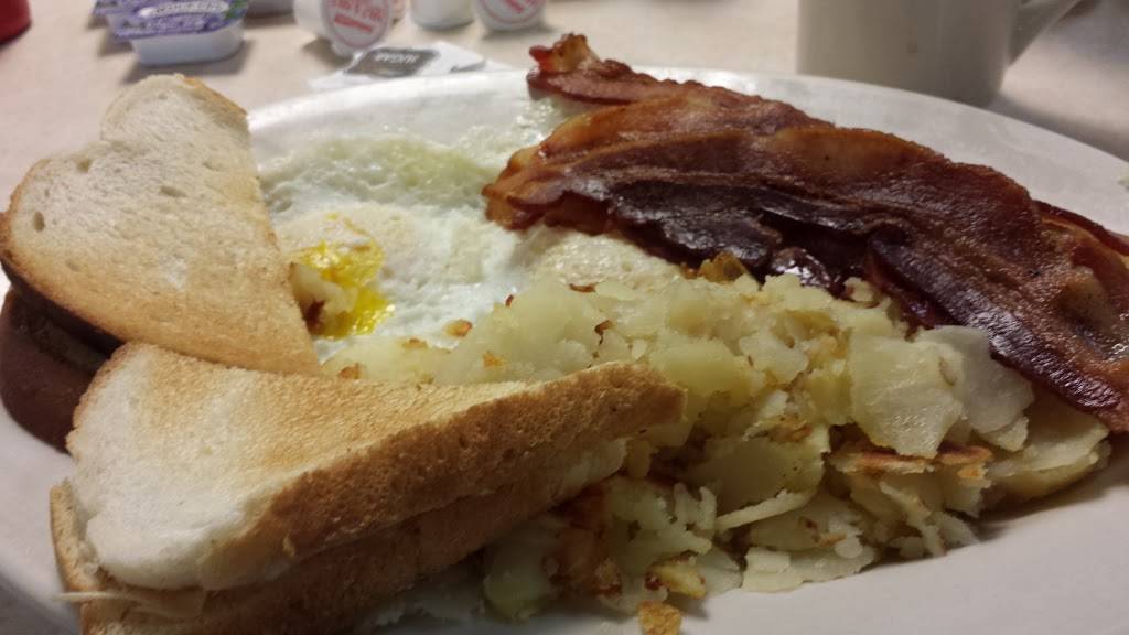 Johns Hideaway Restaurant | restaurant | 302 N College St, Carlisle, PA 17013, USA | 7172436760 OR +1 717-243-6760