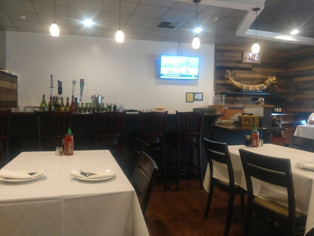 Iron Wok Chinese Cuisine | restaurant | 541 Main St, Placerville, CA 95667, USA | 5309033358 OR +1 530-903-3358