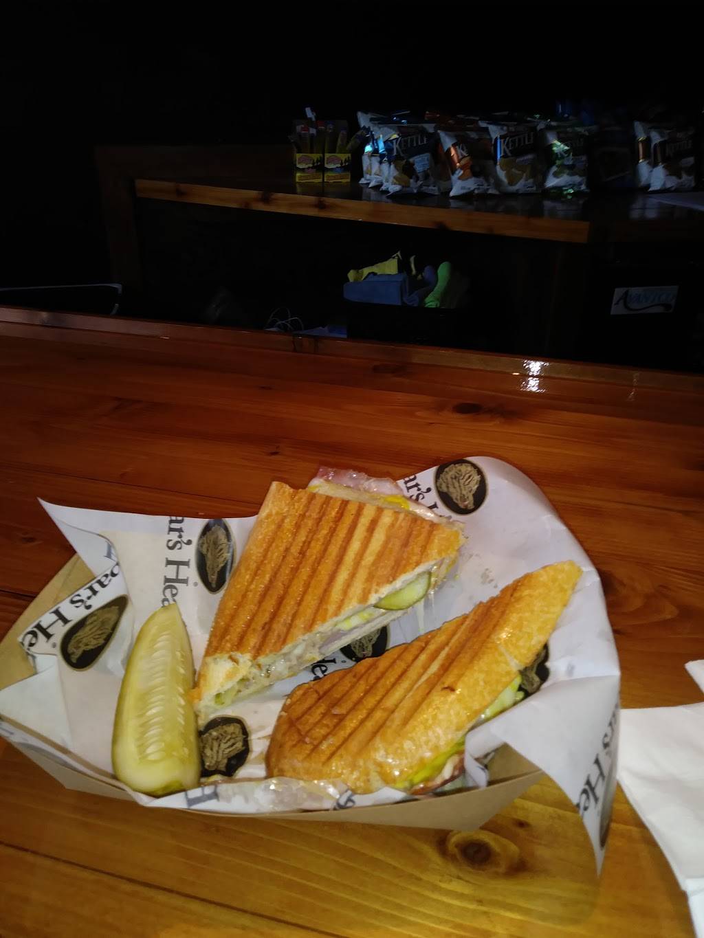 City Limits Taproom | restaurant | 2620 N Woodland Blvd, DeLand, FL 32720, USA | 3869566825 OR +1 386-956-6825