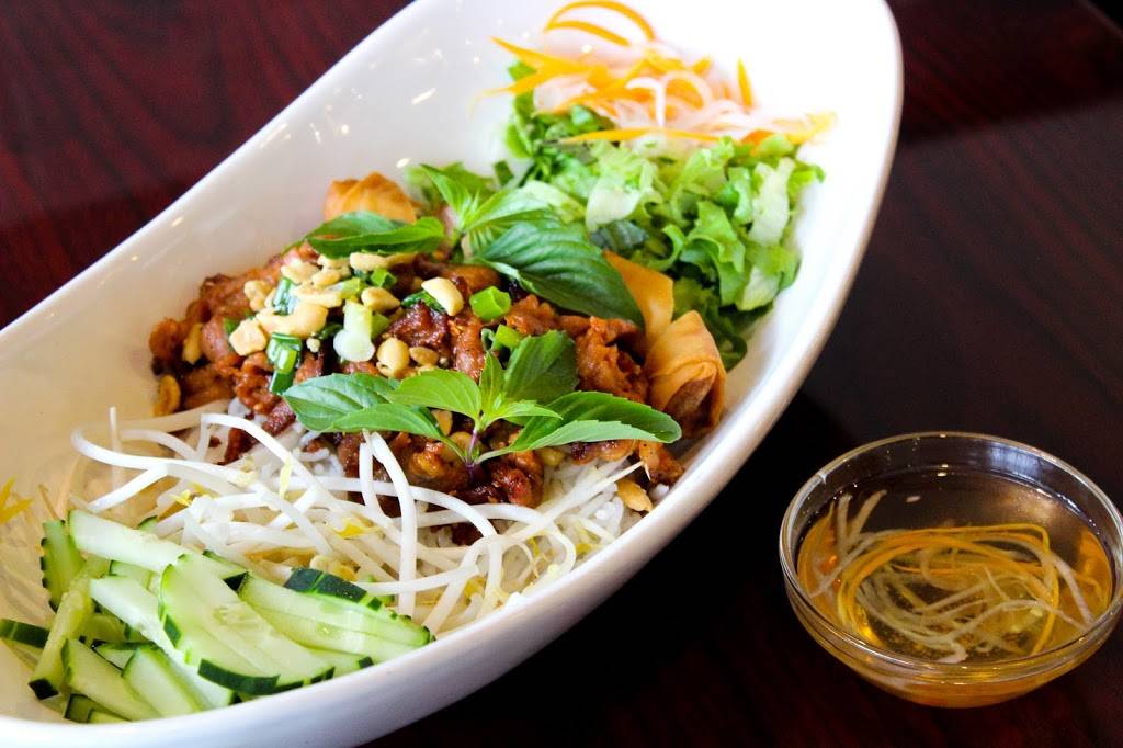 Pho T & N | restaurant | 3745 Annex Ave, Nashville, TN 37209, USA | 6155930266 OR +1 615-593-0266