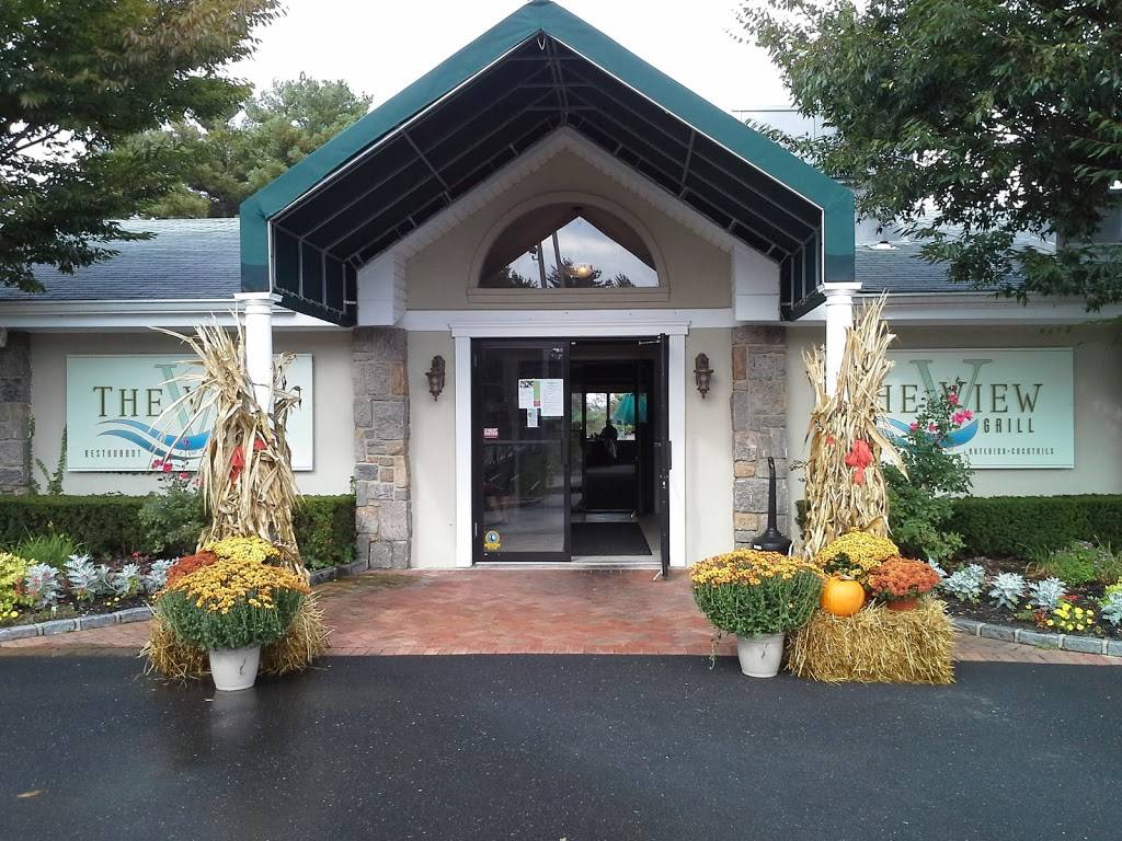 The View Grill | restaurant | 111 Lattingtown Rd, Glen Cove, NY 11542, USA | 5162009603 OR +1 516-200-9603