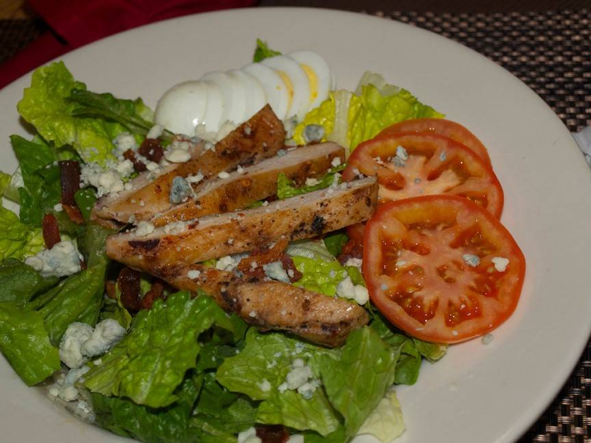 Tastebuds Smokehouse & Spirits | meal takeaway | 2680 Cleveland Ave, Marinette, WI 54143, USA | 7157329860 OR +1 715-732-9860