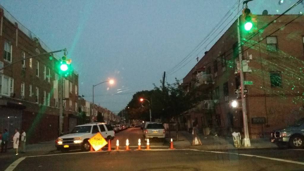 Charo | restaurant | 10201 37th Ave, Corona, NY 11368, USA | 7187797730 OR +1 718-779-7730