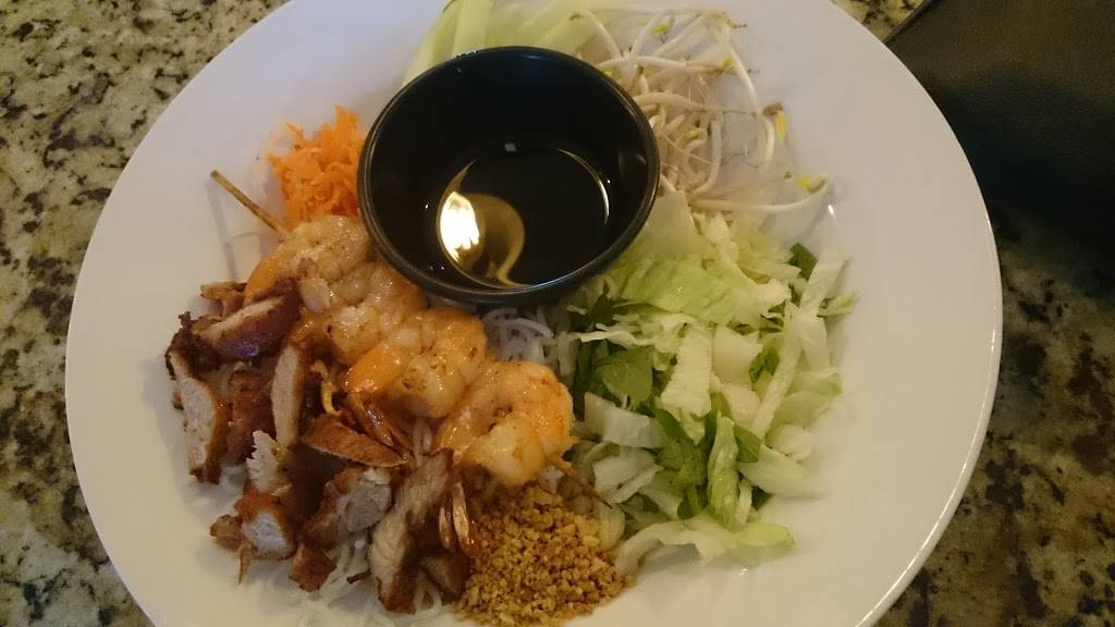 Demis NOODLE HOUSE | restaurant | 1318 10th St W, Palmetto, FL 34221, USA | 9413011212 OR +1 941-301-1212