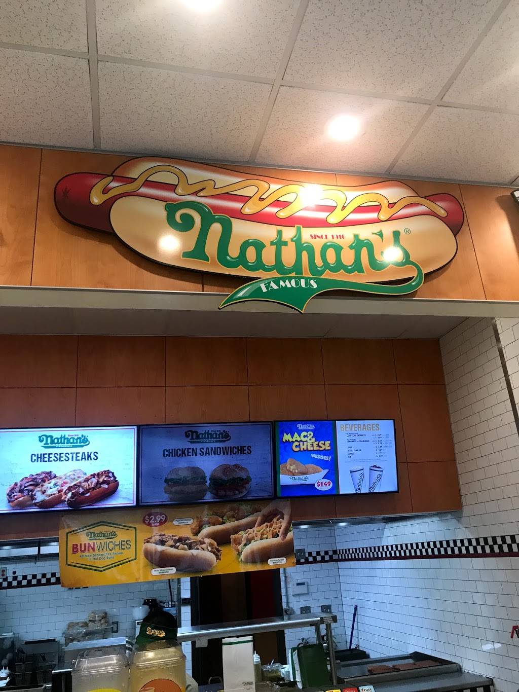 Nathans Famous Hot Dogs | restaurant | 25 Flatbush Ave, Brooklyn, NY 11217, USA | 7187973803 OR +1 718-797-3803