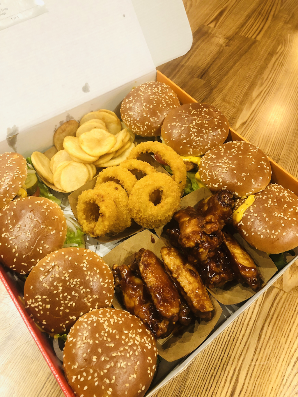 BurgerIM | restaurant | 3342 S La Cienega Blvd, Los Angeles, CA 90016, USA | 3238523377 OR +1 323-852-3377