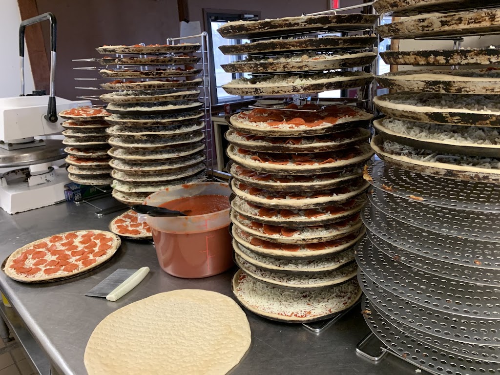 The Owl Pizza & Pub | restaurant | 3207 US-65, McGehee, AR 71654, USA | 8702225292 OR +1 870-222-5292