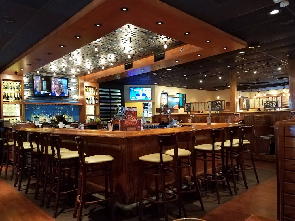 Outback Steakhouse | restaurant | 216 Jericho Turnpike, Commack, NY 11725, USA | 6318647400 OR +1 631-864-7400