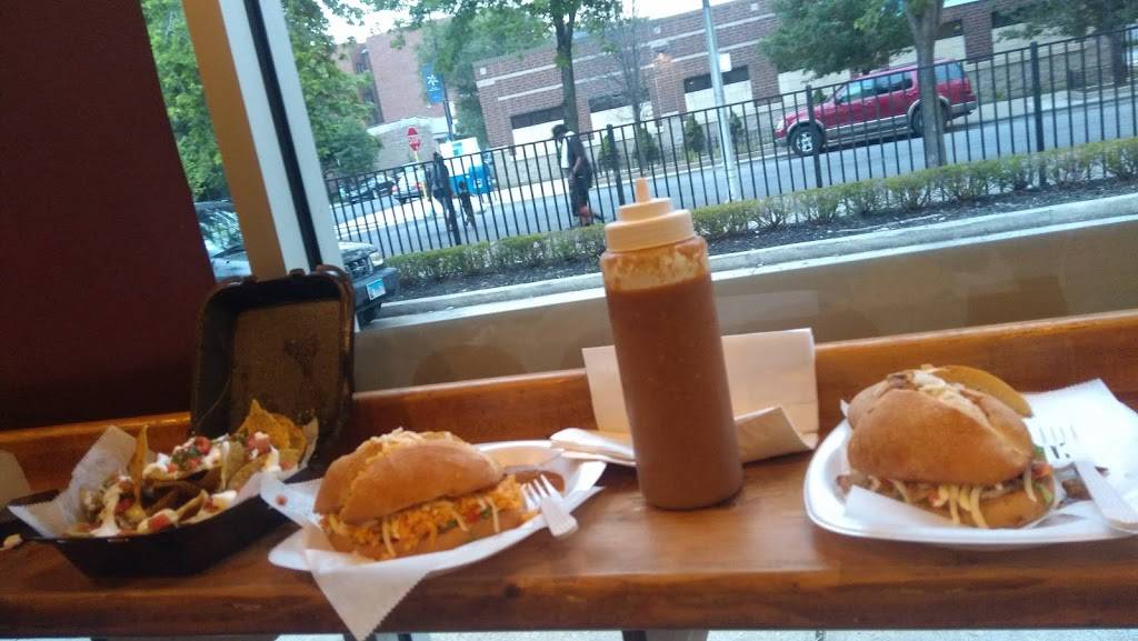 Taquería Varitas | restaurant | 700 E 47th St Unit B, Chicago, IL 60653, USA | 8722443360 OR +1 872-244-3360