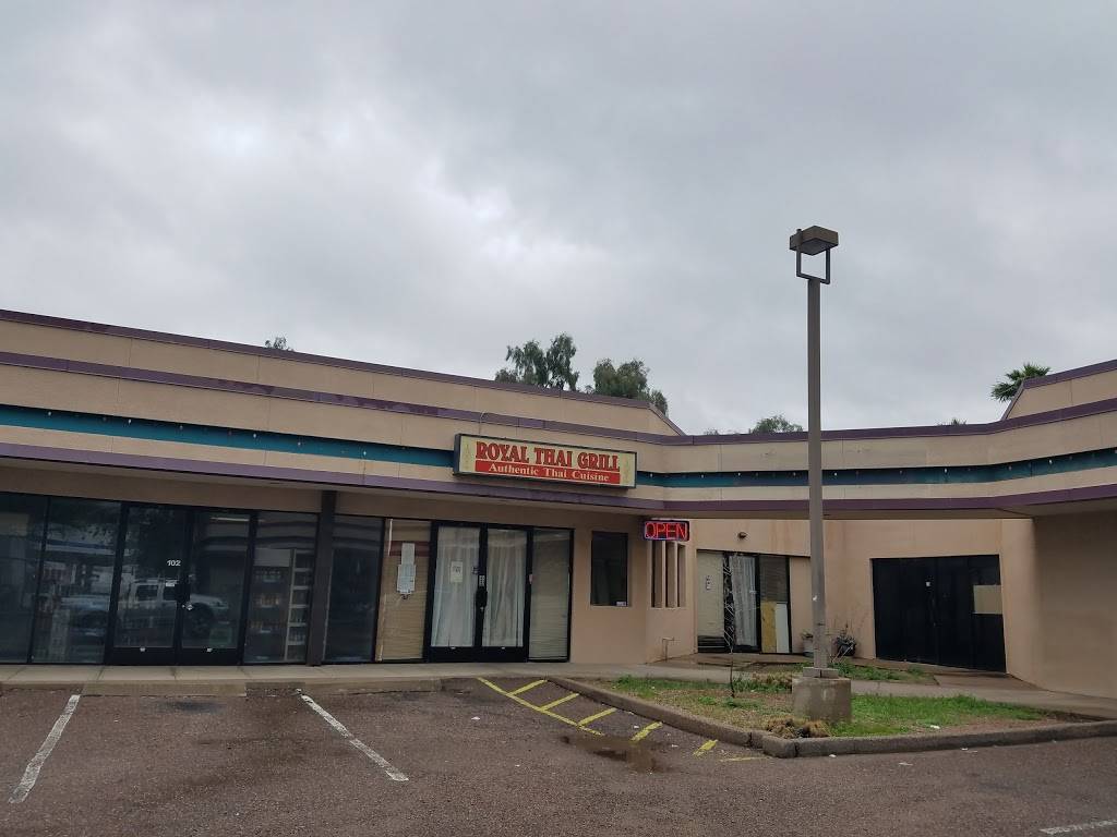 Royal Thai Grill | restaurant | 321 W McKellips Rd, Mesa, AZ 85201, USA | 4807339025 OR +1 480-733-9025