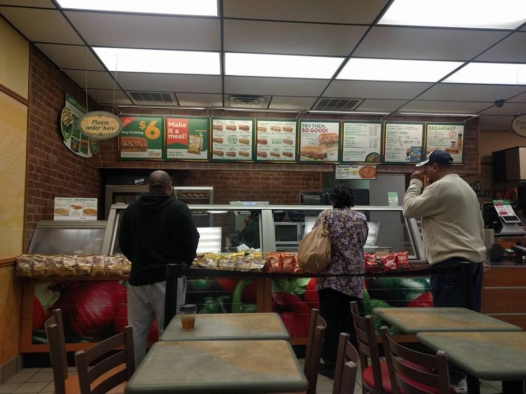 Subway | restaurant | 687 W Main St, Danville, VA 24541, USA | 4347937900 OR +1 434-793-7900