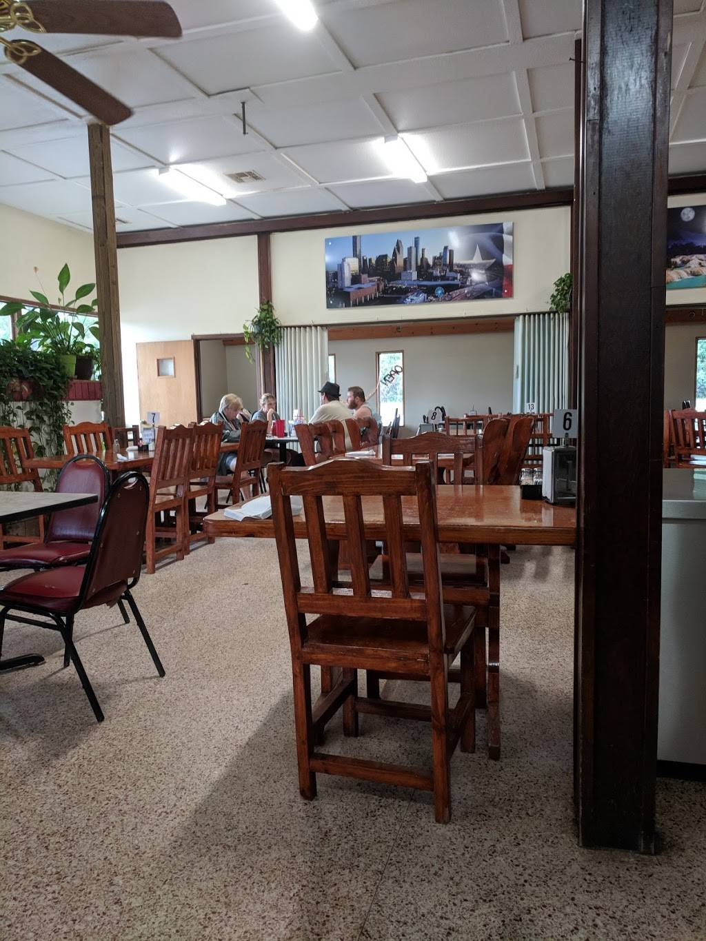 My Little Kitchen Restaurant | restaurant | 2527 US-90, Liberty, TX 77575, USA | 9363365277 OR +1 936-336-5277