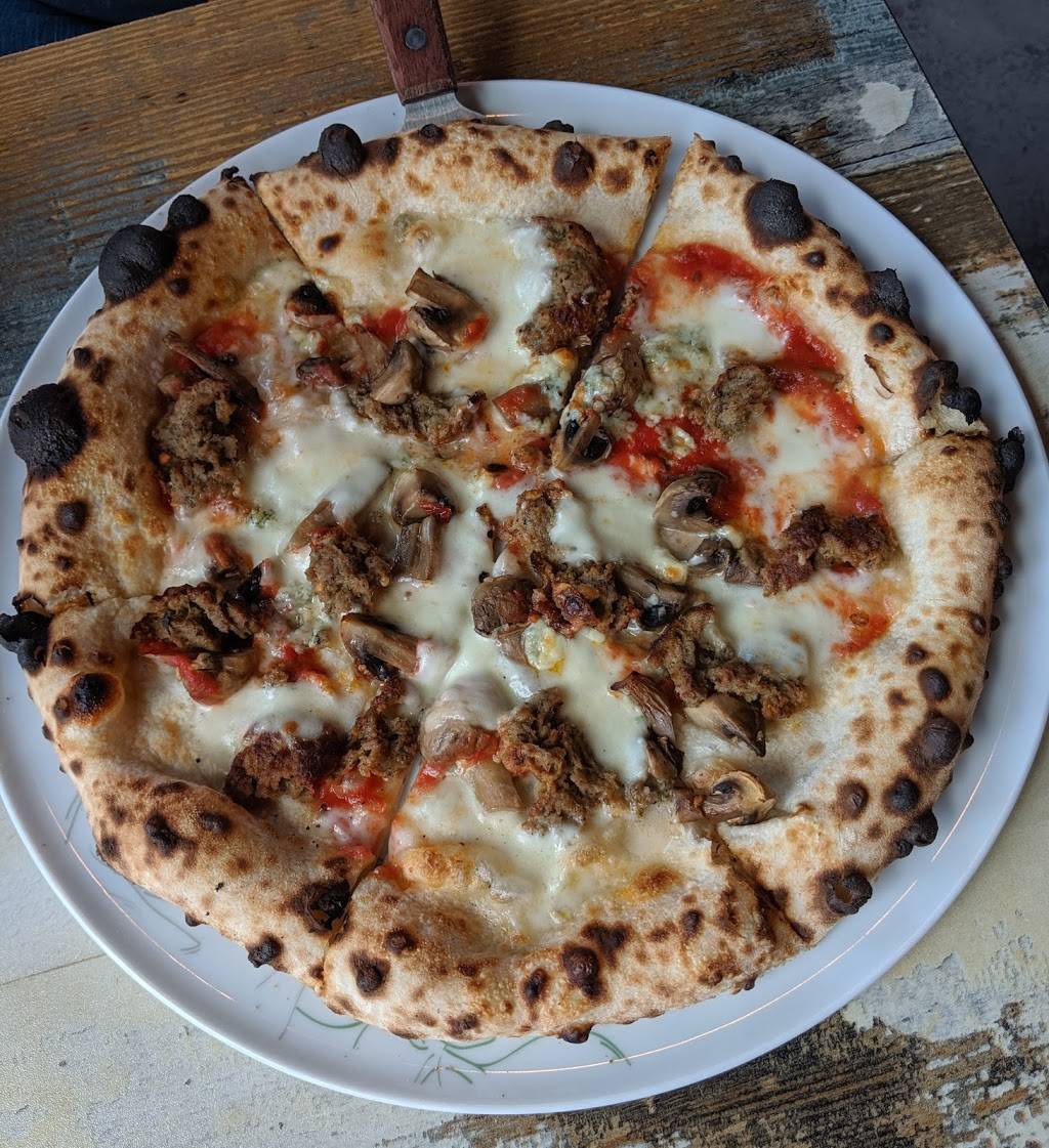 Da vinci pizza and pasta | restaurant | 250 S Washington St, Bloomington, IN 47408, USA | 8128221887 OR +1 812-822-1887