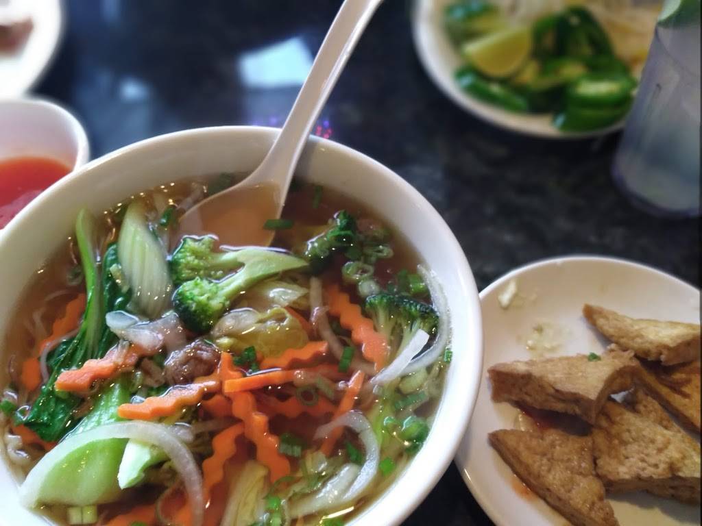 Pho 7 | restaurant | 10009 E Hampden Ave, Denver, CO 80231, USA | 3037521065 OR +1 303-752-1065