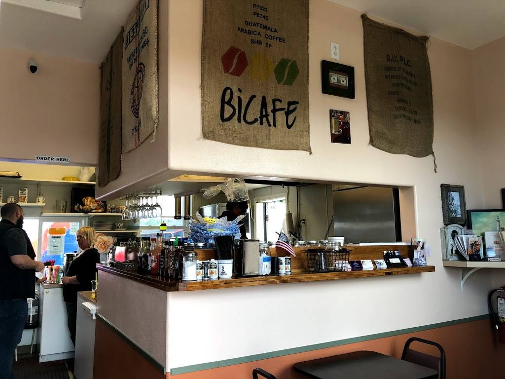 The Lighthouse | restaurant | 850 Point Brown Ave NE, Ocean Shores, WA 98569, USA | 3609409020 OR +1 360-940-9020