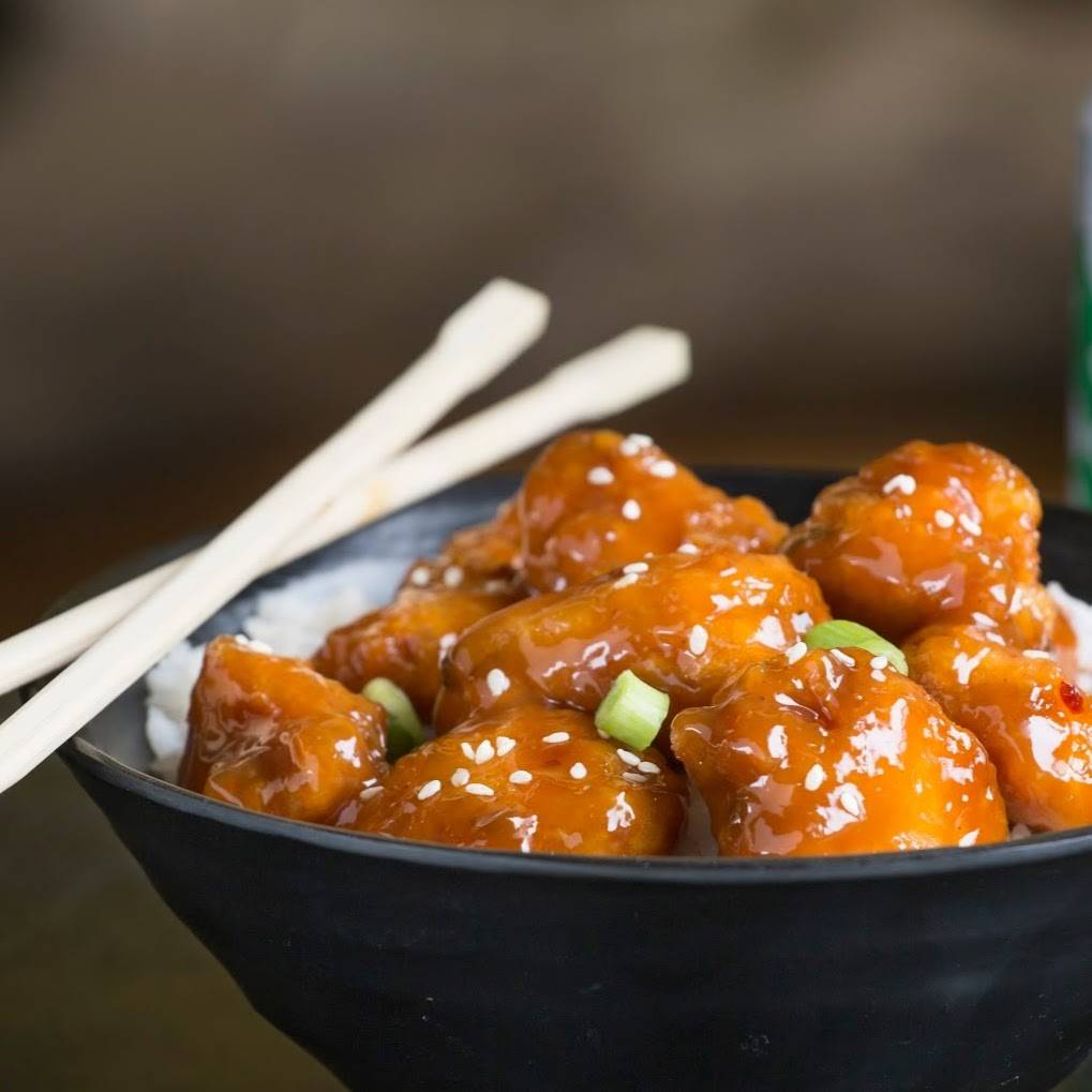 Ginger Root | restaurant | 1308 W Dayton St room 182, Madison, WI 53703, USA | 6088904421 OR +1 608-890-4421