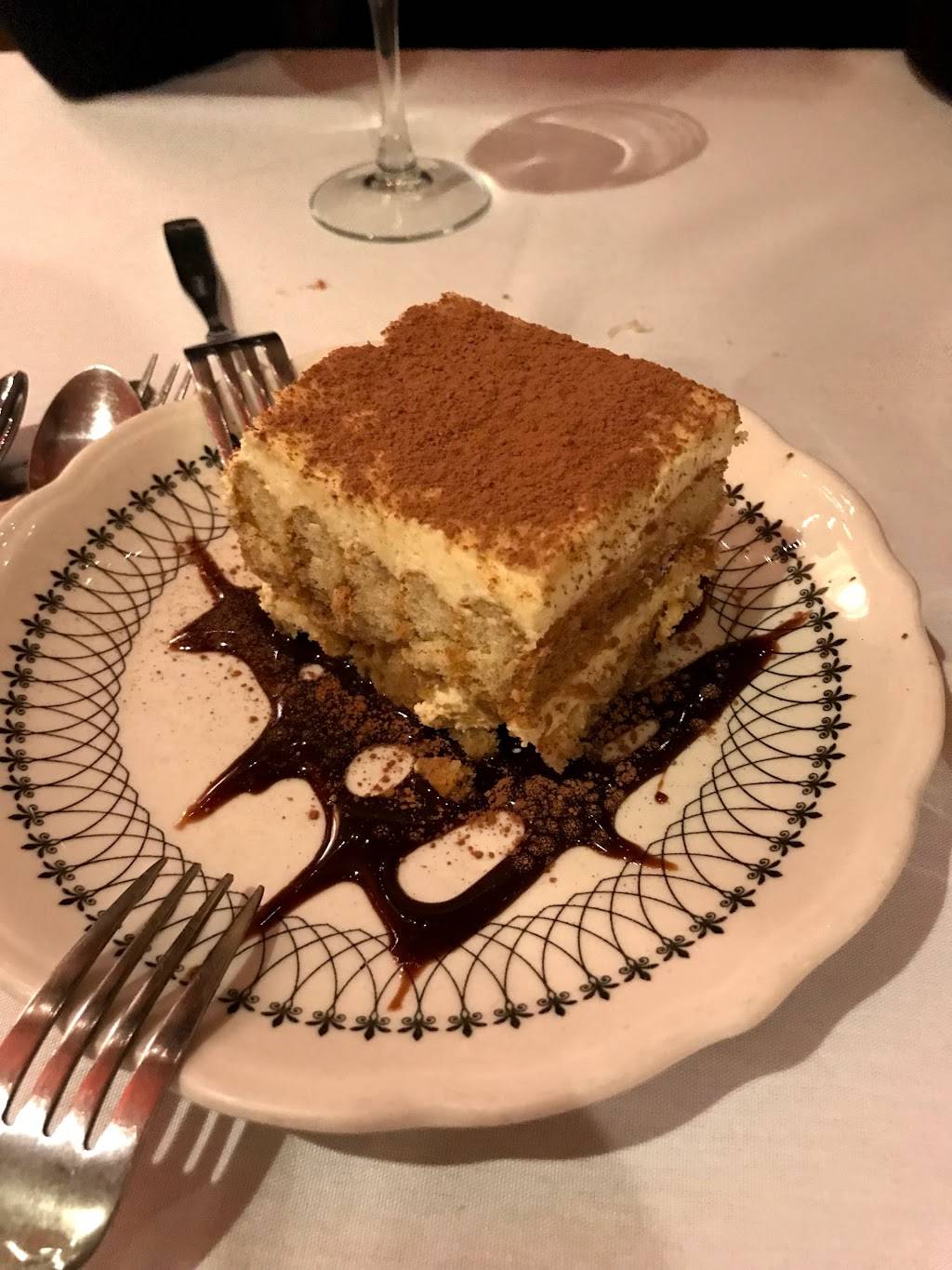 Golden Steer Steakhouse | restaurant | 7635 West Roosevelt Rd, Forest Park, IL 60130, USA | 7087717798 OR +1 708-771-7798