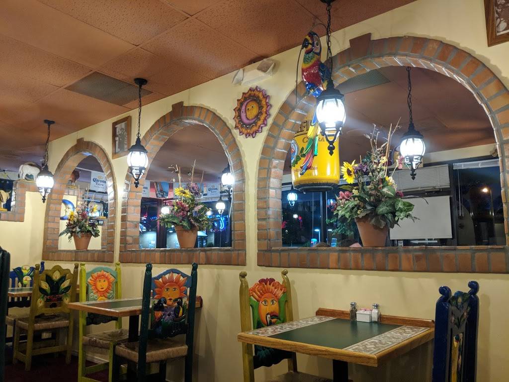 Agaveros Mexican Restaurant | restaurant | 10143 W Chatfield Ave, Littleton, CO 80127, USA | 3039488776 OR +1 303-948-8776
