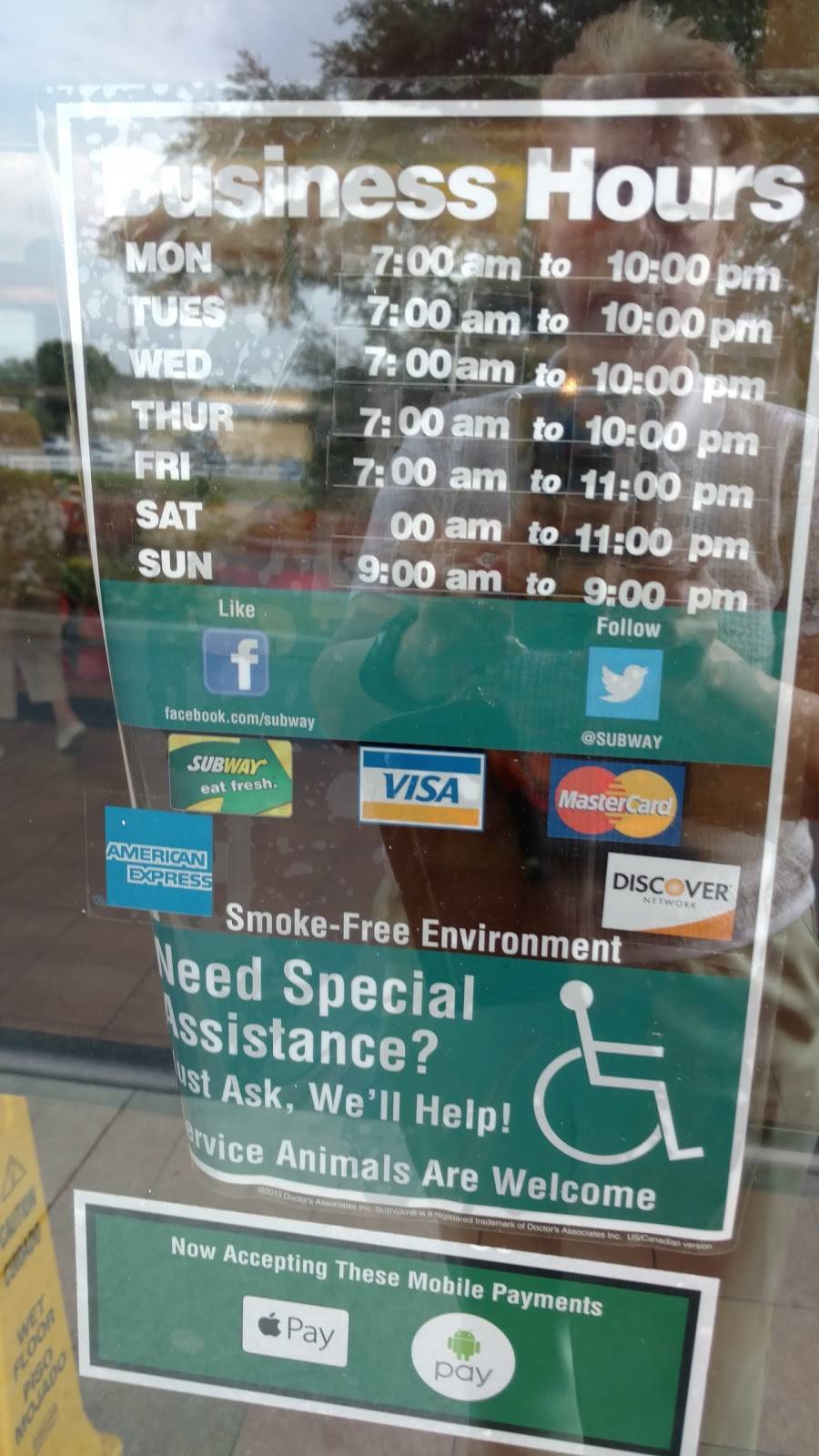 Subway | restaurant | 208 W Guava St, Lady Lake, FL 32159, USA | 3527504929 OR +1 352-750-4929