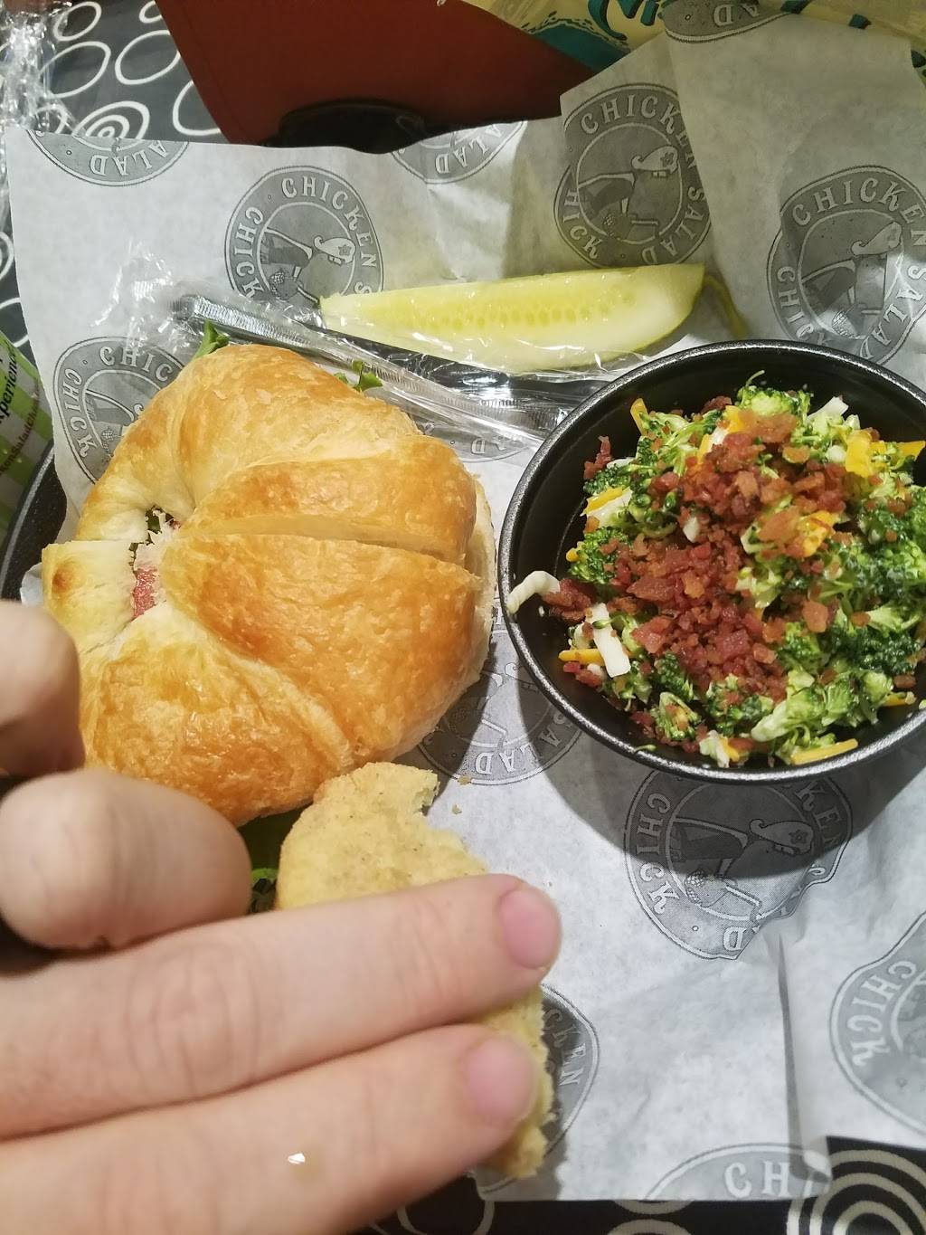 Chicken Salad Chick | restaurant | 3219 N Oak Street Extension, Valdosta, GA 31605, USA | 2299994621 OR +1 229-999-4621