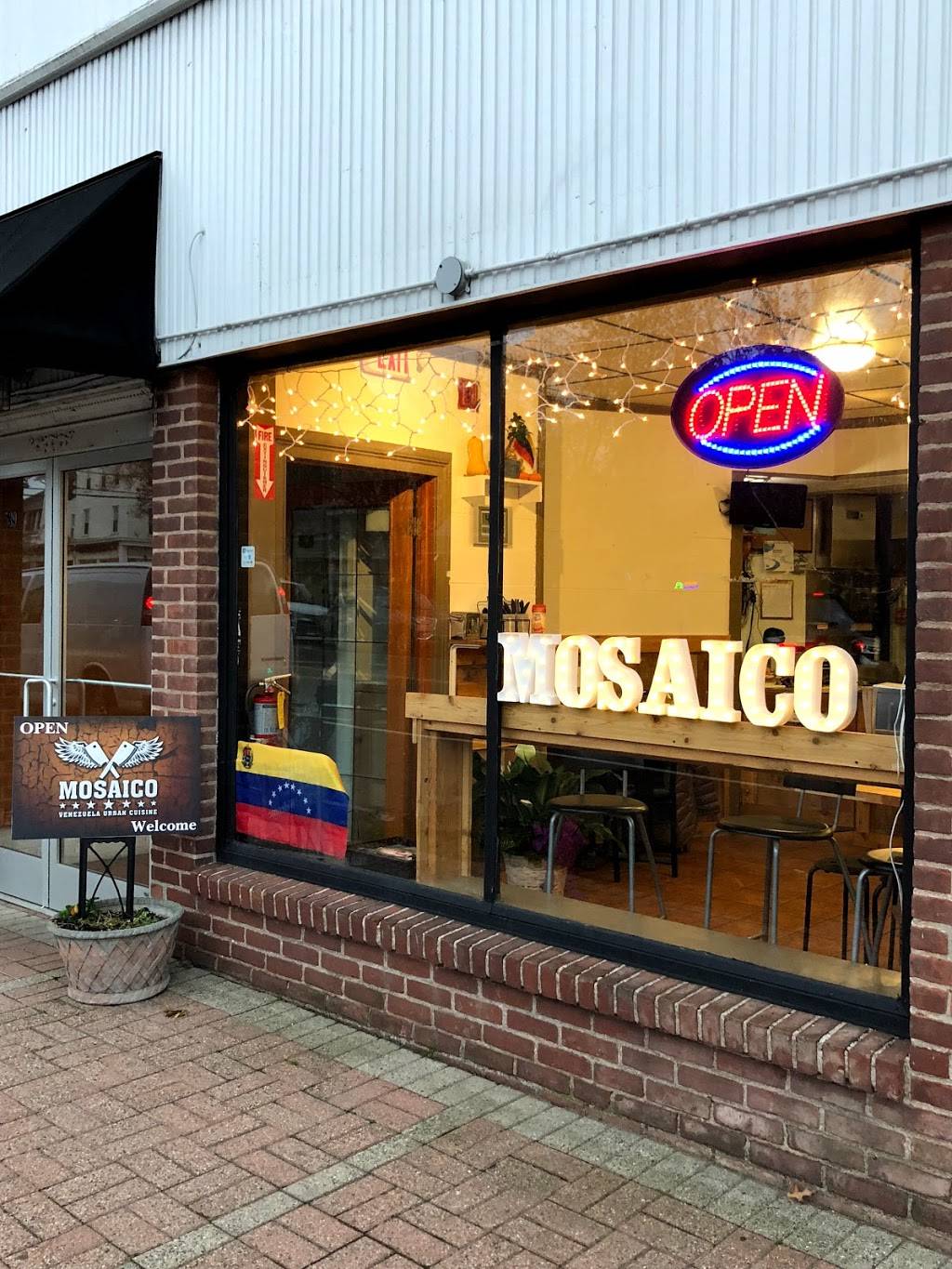 Mosaico Cuisine | restaurant | 539 Main St, Branford, CT 06405, USA | 4752080380 OR +1 475-208-0380