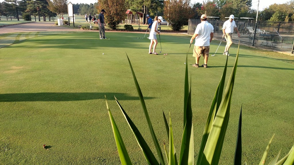 Clarksville Country Club | restaurant | 401 W Country Club Rd, Clarksville, AR 72830, USA | 4797543026 OR +1 479-754-3026