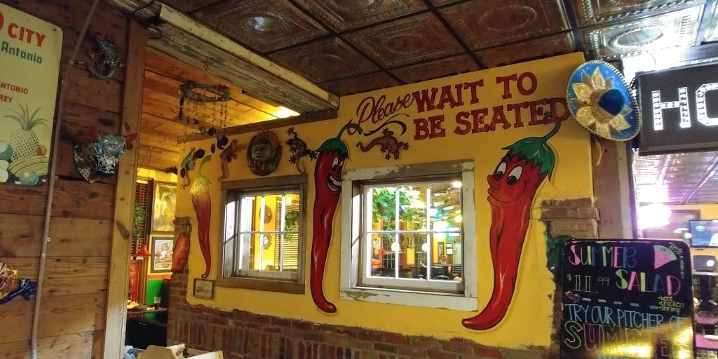 The Jalapeno Tree | restaurant | 300 US-79, Henderson, TX 75652, USA | 9036572065 OR +1 903-657-2065