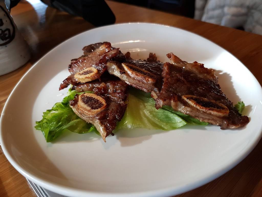 Makimono Sushi Bar Restaurant | restaurant | 636 Dixon Rd, Etobicoke, ON M9W 1J1, Canada | 4162486666 OR +1 416-248-6666