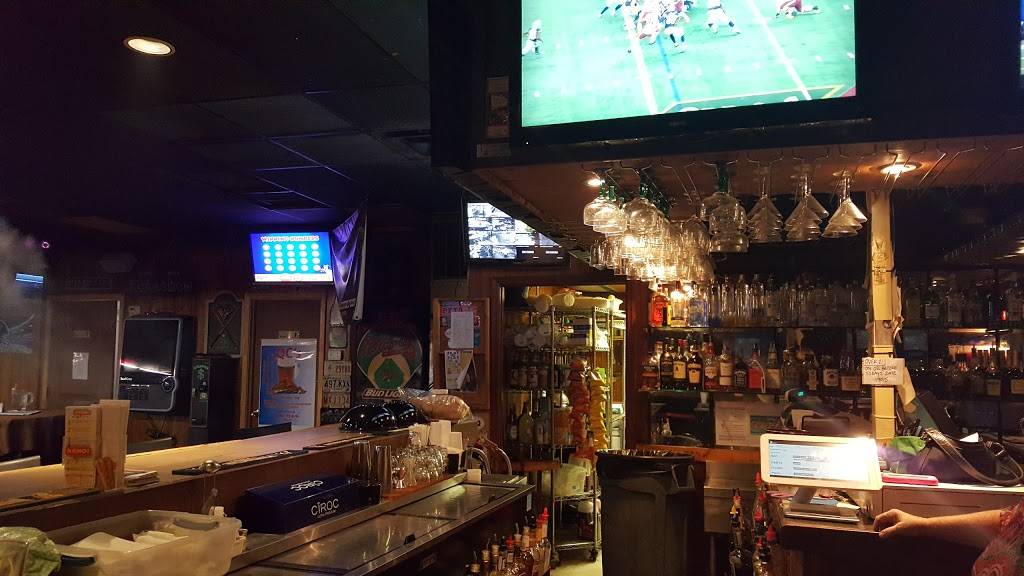 Q.Cs Bar & Grill | restaurant | 2200 Covington Hwy, Conyers, GA 30012, USA | 7707615580 OR +1 770-761-5580