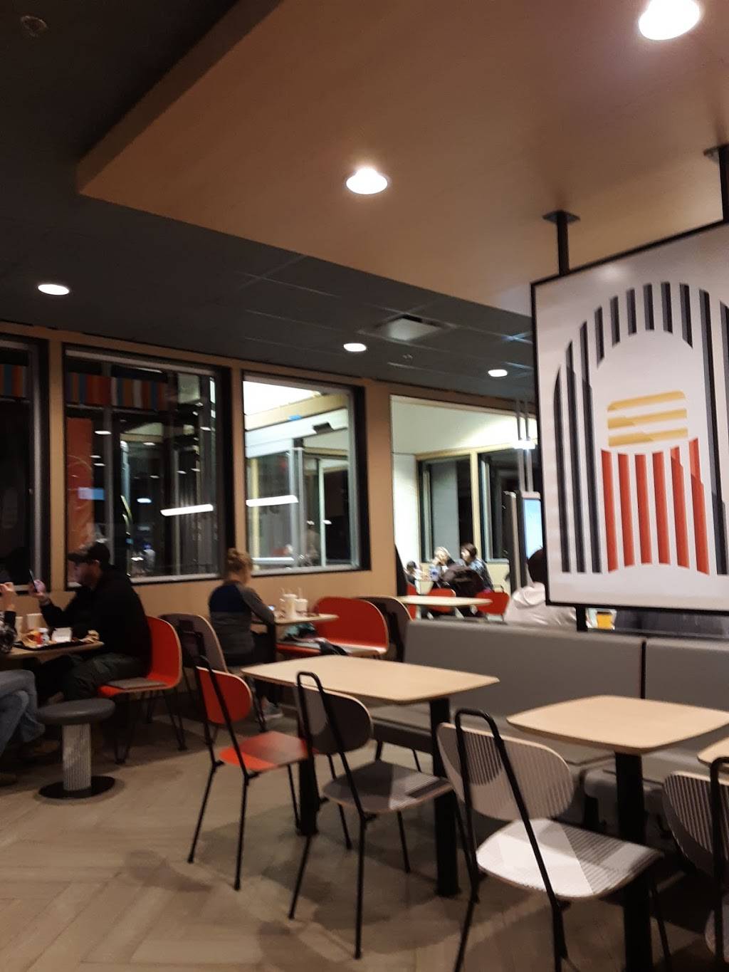 McDonalds | cafe | 9090 S Houghton Rd, Tucson, AZ 85747, USA | 5208380400 OR +1 520-838-0400