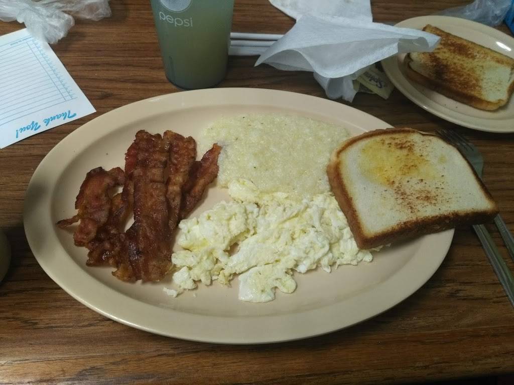 Snack Shop Family Restaurant | restaurant | 103 S Main St, Boiling Springs, NC 28017, USA | 7044347851 OR +1 704-434-7851