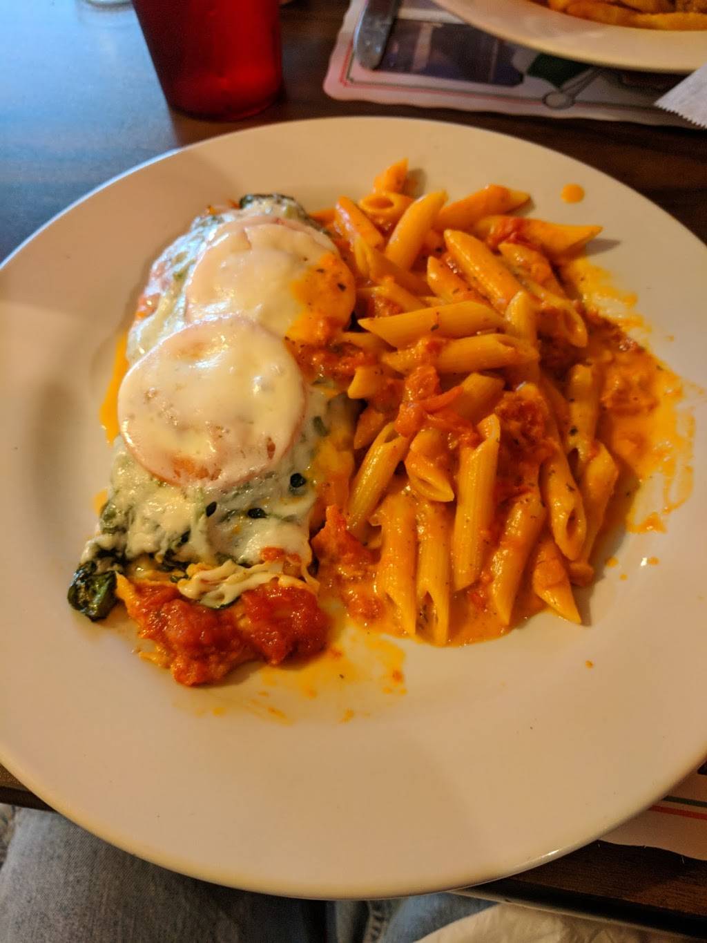 Newfield Pizza | restaurant | 558 Newfield St #4, Middletown, CT 06457, USA | 8607048244 OR +1 860-704-8244