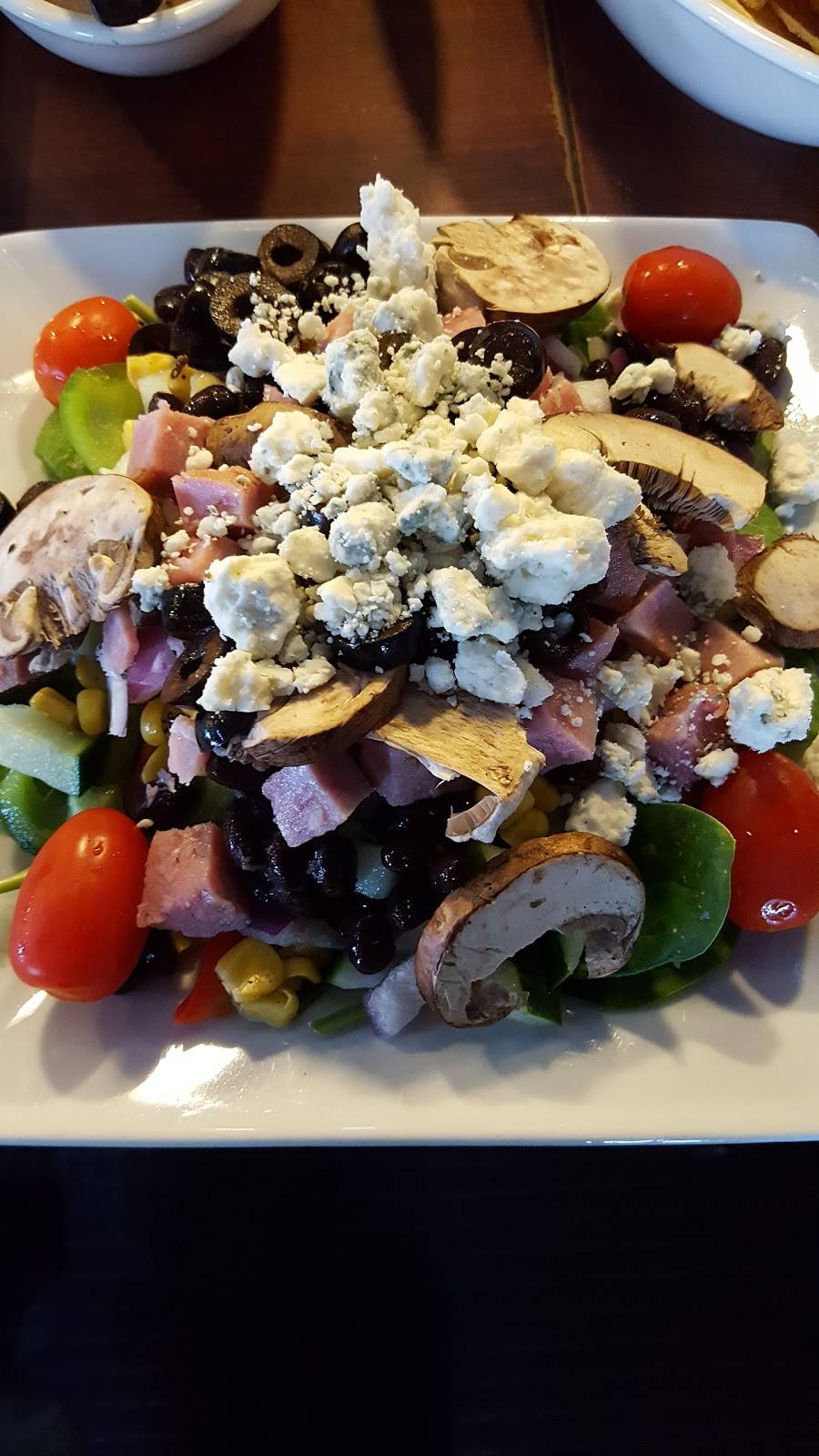 Ruby Tuesday | restaurant | 1050 E Coliseum Blvd, Fort Wayne, IN 46805, USA | 2604719369 OR +1 260-471-9369