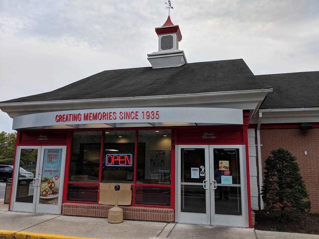 Friendlys | restaurant | 4189 Mountain Rd, Pasadena, MD 21122, USA | 4104376085 OR +1 410-437-6085