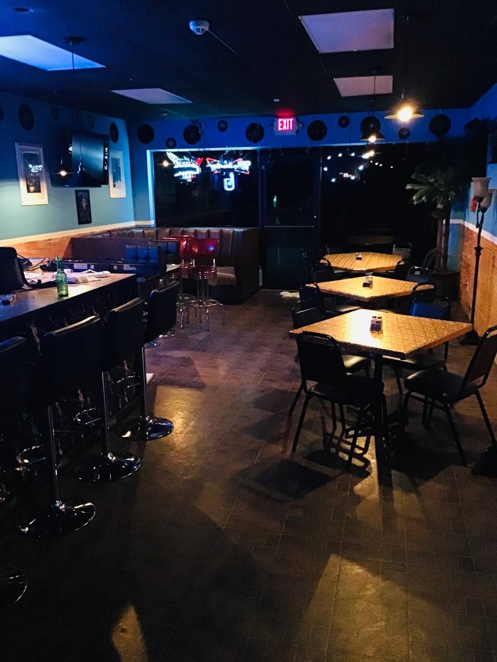 Jamrock cafe & bar | restaurant | 1635 Pass Rd, Biloxi, MS 39531, USA | 2284359121 OR +1 228-435-9121