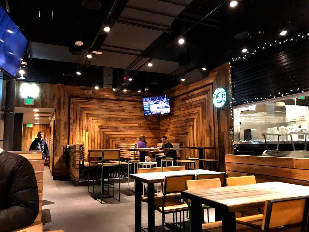 Shake Shack | restaurant | 400 E Pratt St, Baltimore, MD 21202, USA | 4439733629 OR +1 443-973-3629