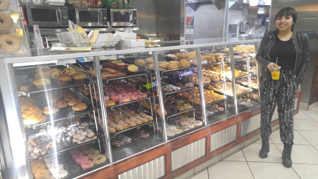 Winchells Donut House | cafe | 2100 Beverly Blvd, Los Angeles, CA 90057, USA | 2134836605 OR +1 213-483-6605